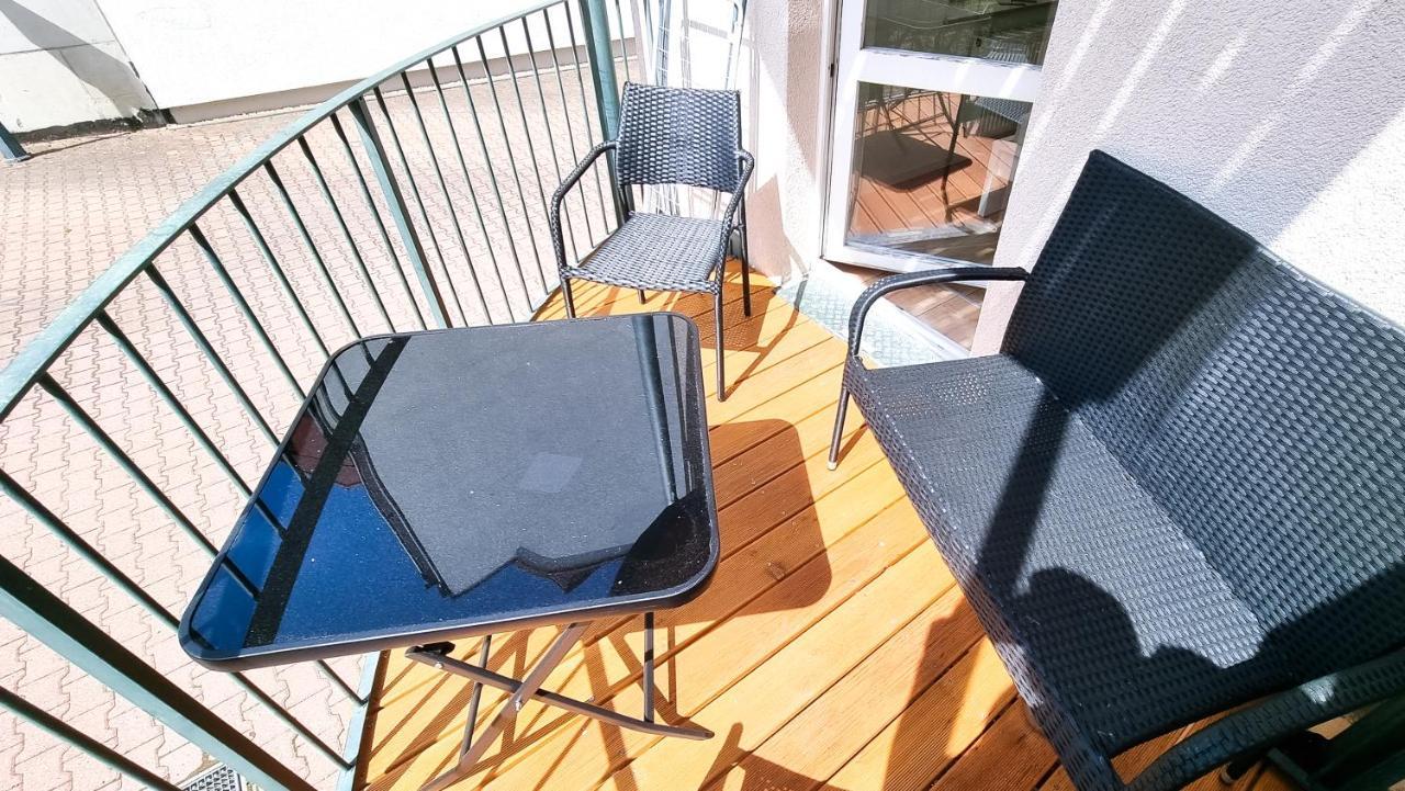 Malerische Maisonettewohnung Mit Zwei Balkonen Plauen Bagian luar foto